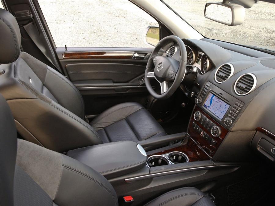  Mercedes-Benz ML63 AMG 2009 года  (фото 27 из 38)
